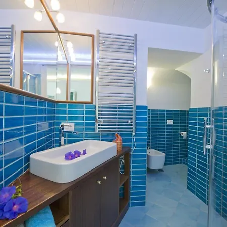Sleeps 5 Air Con Wifi Vakantiehuis Conca dei Marini