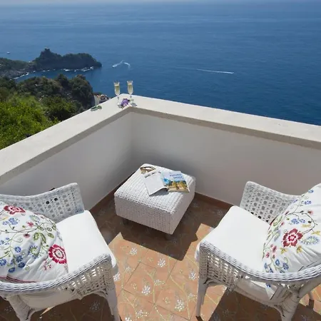 Sleeps 5 Air Con Wifi Conca dei Marini